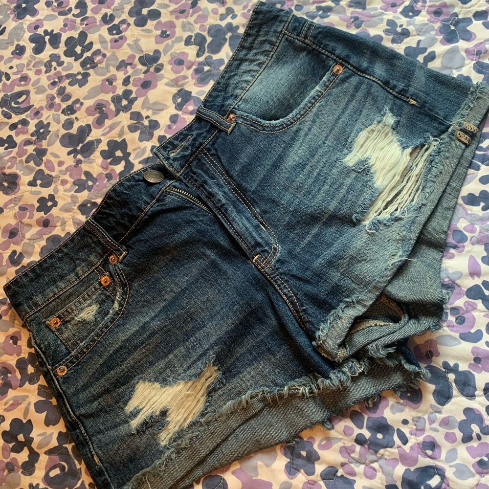 American Eagle medium wash ripped shorts